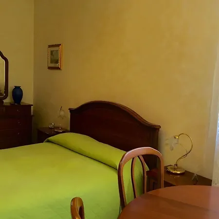 Il Tesoro 3* Rome